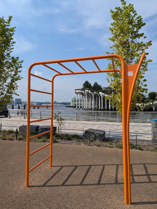 Gansevoort Peninsula River Gym Picture 5