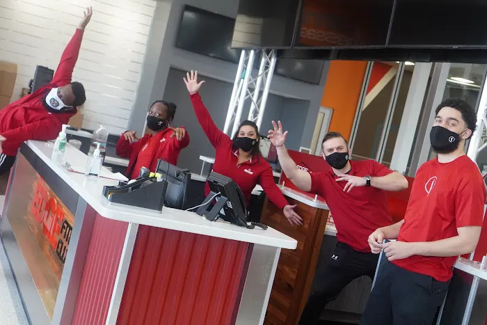 The Edge Fitness Clubs Picture 9