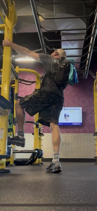 Planet Fitness Picture 9