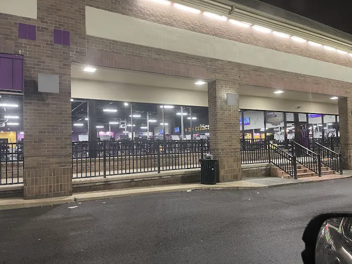 Planet Fitness Picture 4