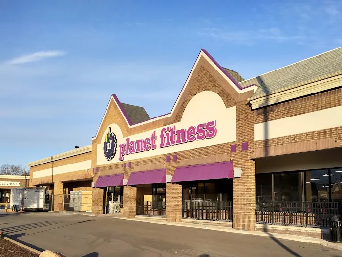 Planet Fitness Picture 8