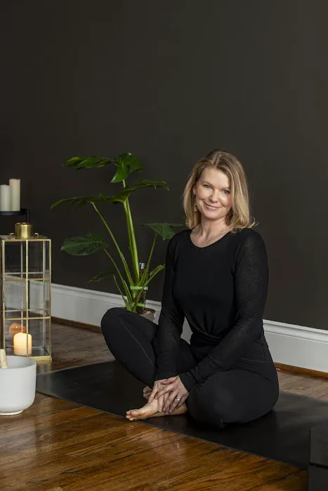 Central West End Yoga Picture 1