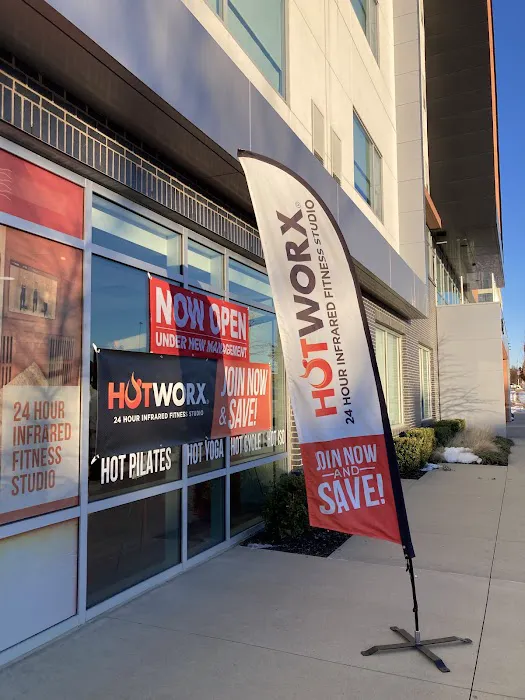 HOTWORX - St. Louis, MO - Midtown Picture 10