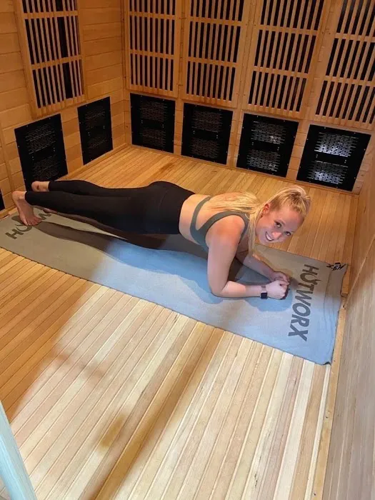 HOTWORX - St. Louis, MO - Midtown Picture 9