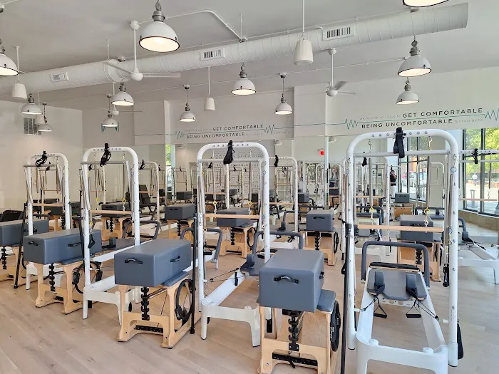 BODYBAR Pilates - Evanston Picture 8