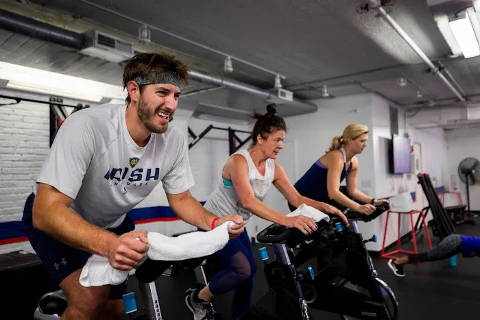 F45 Training East Evanston Picture 8