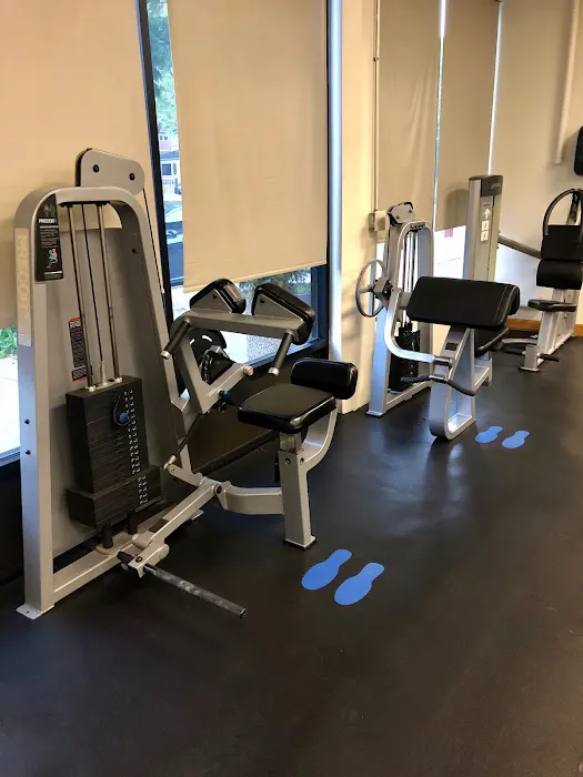 V Tone Fitness Gym Chicago Picture 1