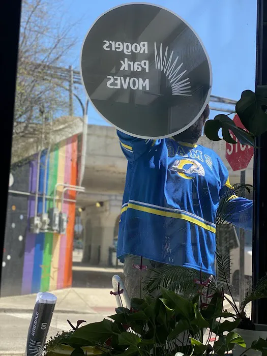 Rogers Park MOVES Picture 9