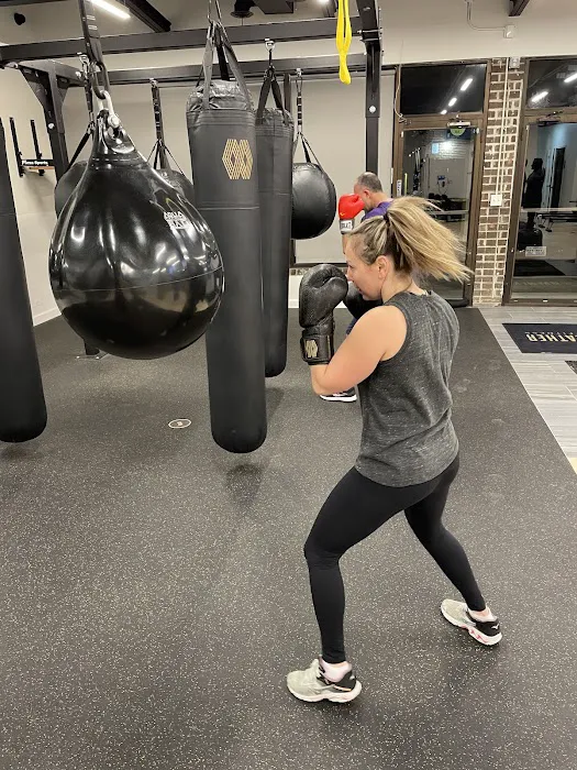 Hooked Boxing & Fitness Picture 5