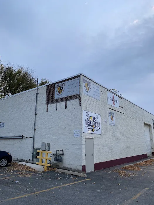 Basketball Warehouse Picture 3