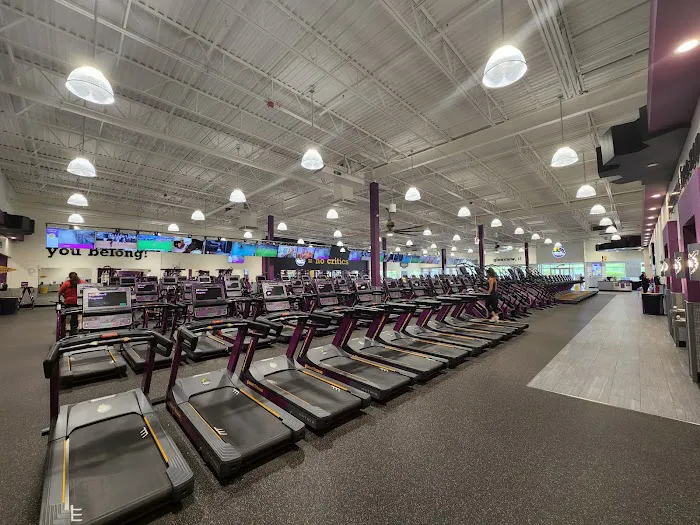 Planet Fitness Picture 7