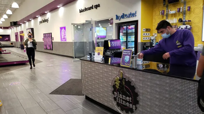 Planet Fitness Picture 3