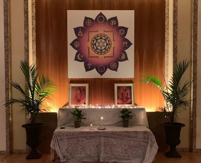 Integral Yoga Institute Picture 6