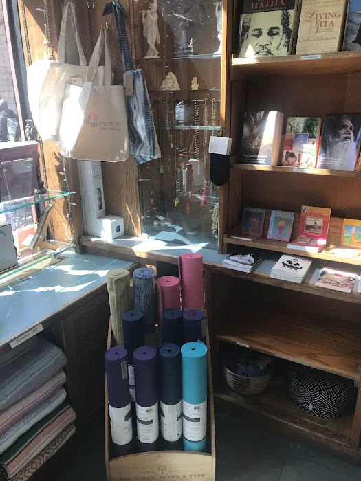 Integral Yoga Institute Picture 4