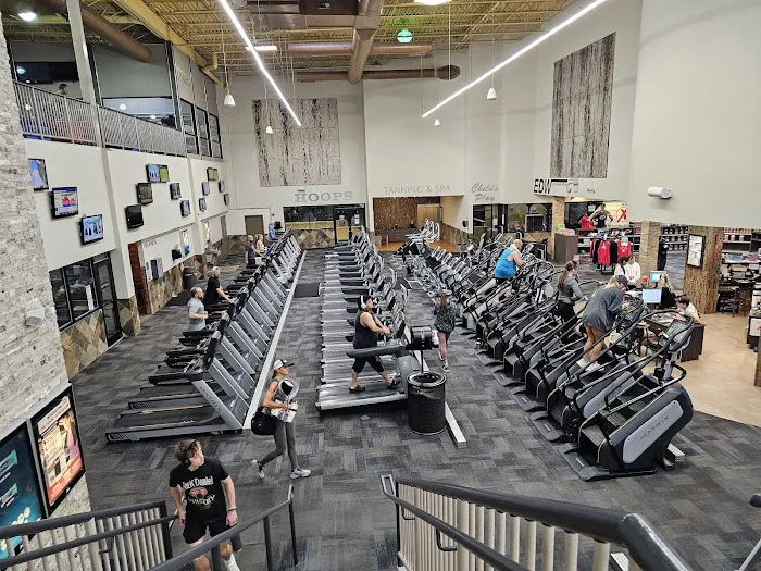 LA Fitness Picture 4