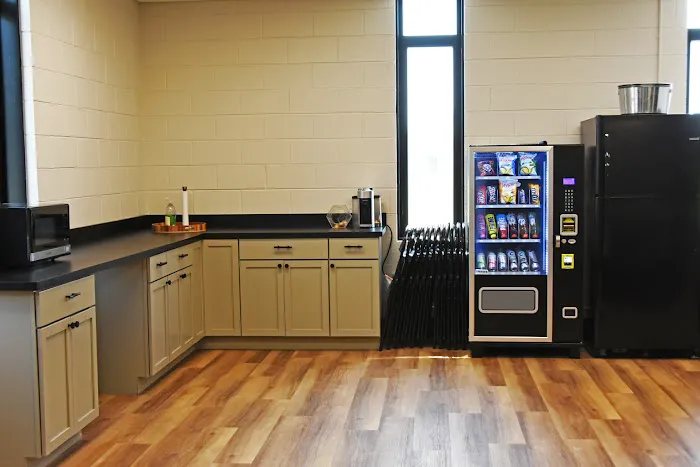 FIELDHOUSE BY THE FOX Picture 3