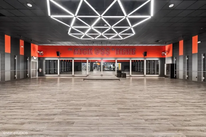 Crunch Fitness - Rockford Picture 9