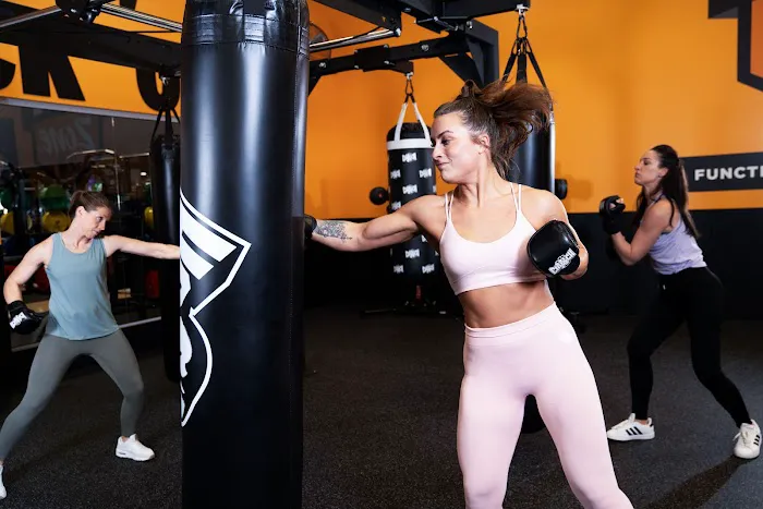 Crunch Fitness - Rockford Picture 7