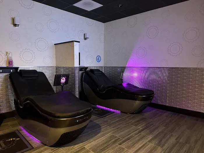 Planet Fitness Picture 9