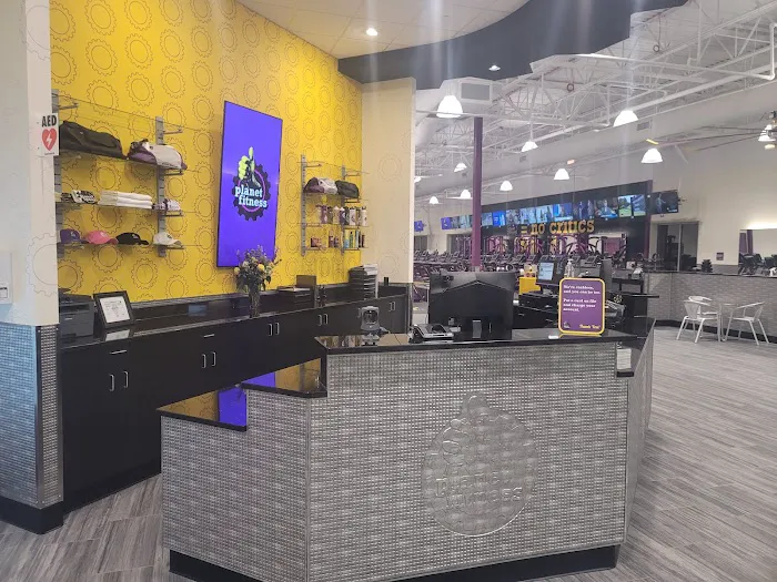 Planet Fitness Picture 7