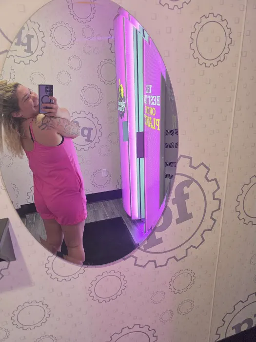 Planet Fitness Picture 7