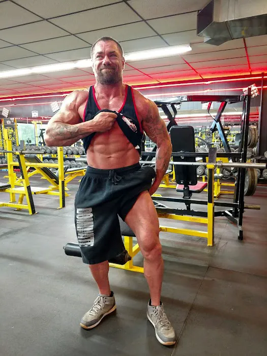 Asylum Gym Picture 8