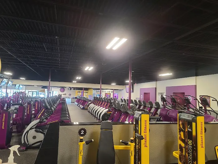 Planet Fitness Picture 4