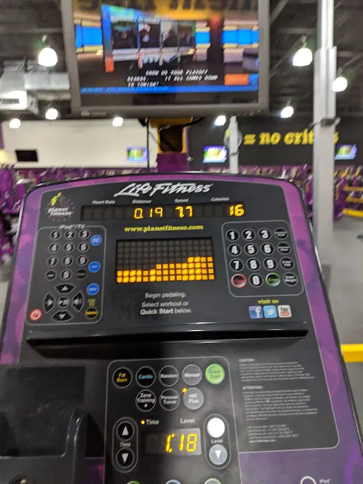 Planet Fitness Picture 8