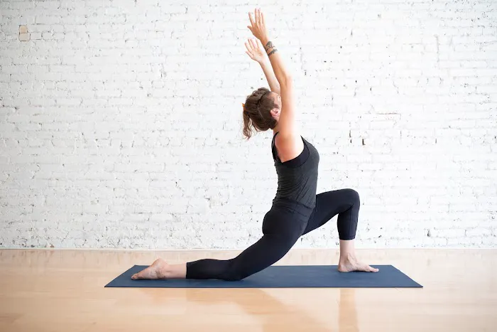 Lucent Yoga Picture 5
