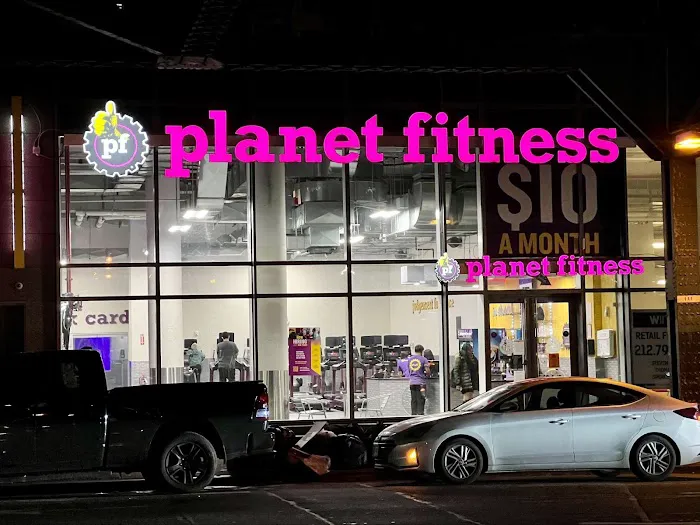 Planet Fitness Picture 9