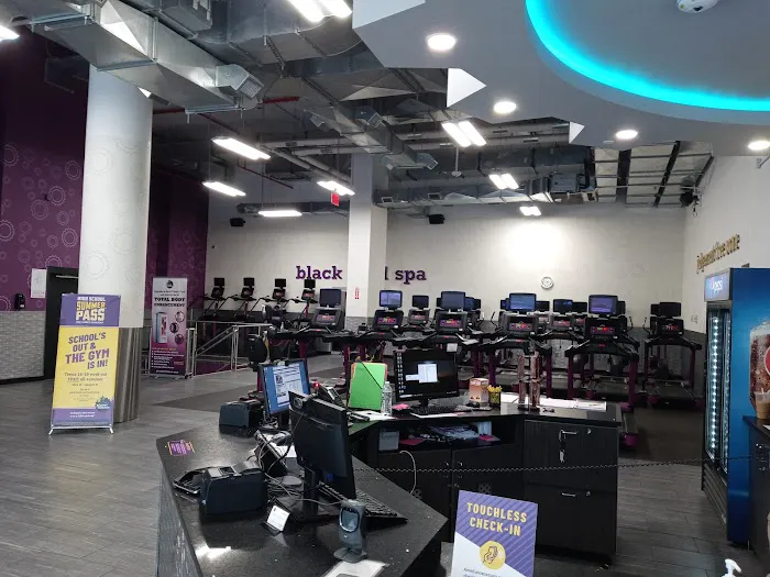 Planet Fitness Picture 4