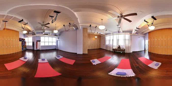 The Yoga Room Picture 1