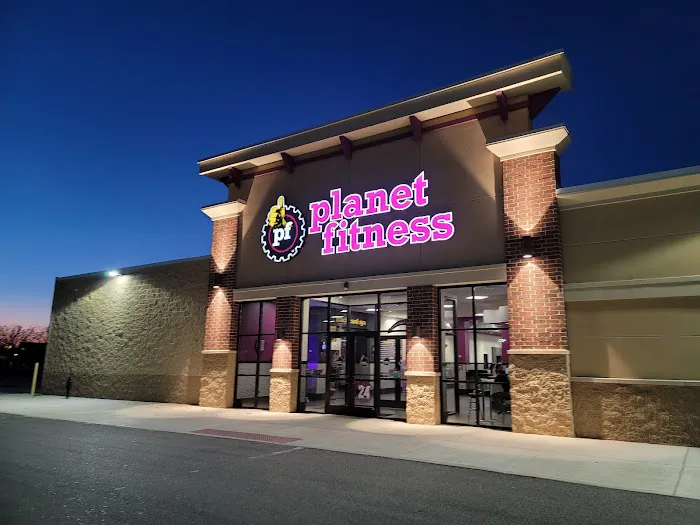 Planet Fitness Picture 3