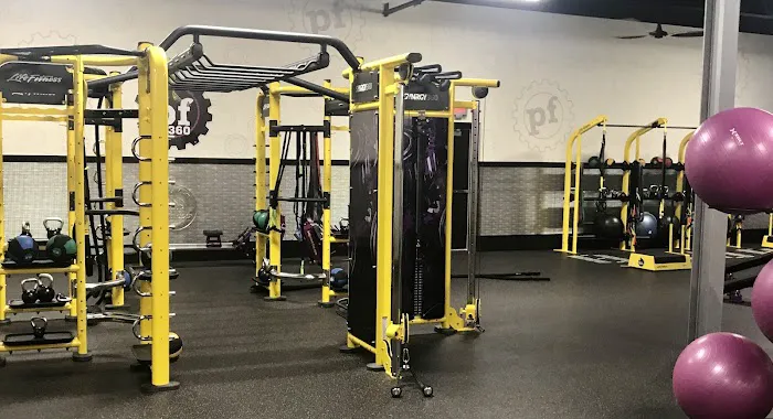Planet Fitness Picture 9