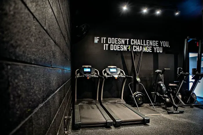 Krystal's Body Shop Picture 4