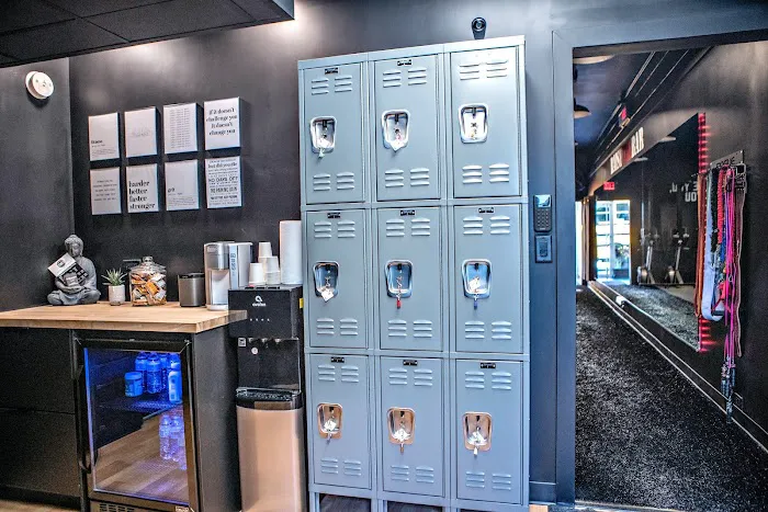 Krystal's Body Shop Picture 9