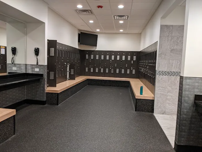 Planet Fitness Picture 4