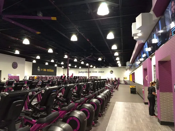 Planet Fitness Picture 5