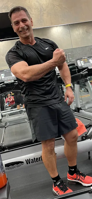 Body Shop Gymnasium Picture 5