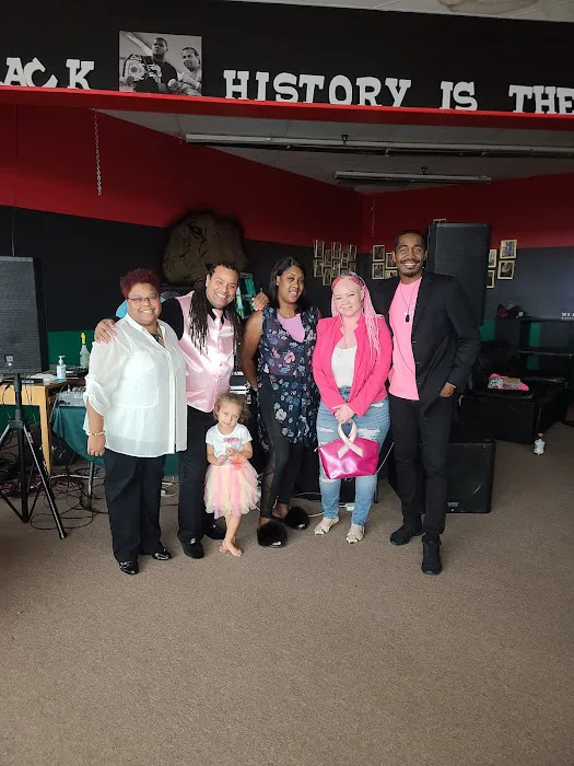 O.N.E. Fitness Center Picture 7