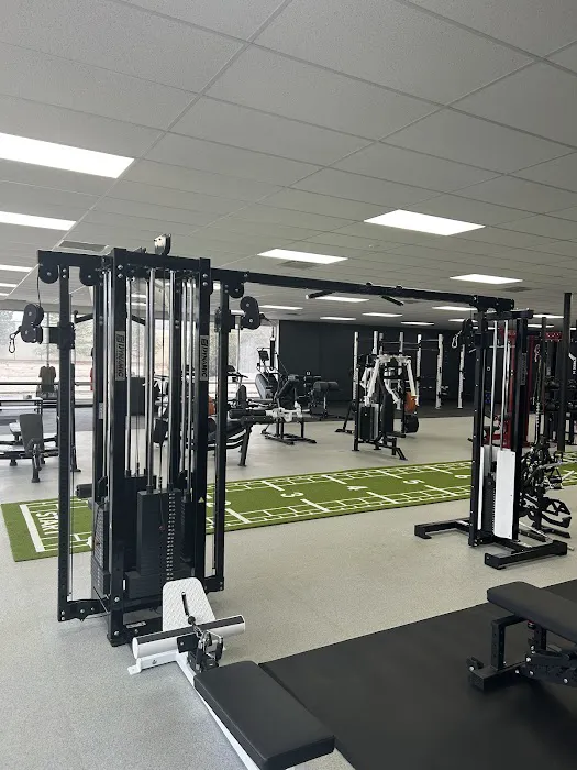 Outlier Fitness Picture 4