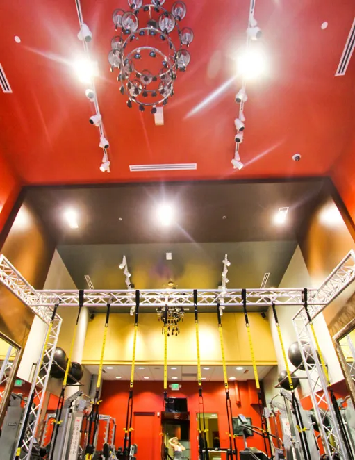 Red Fitness Lounge Picture 10