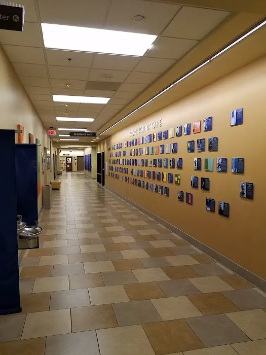 The J - St. Louis Fitness & Community Center Picture 4