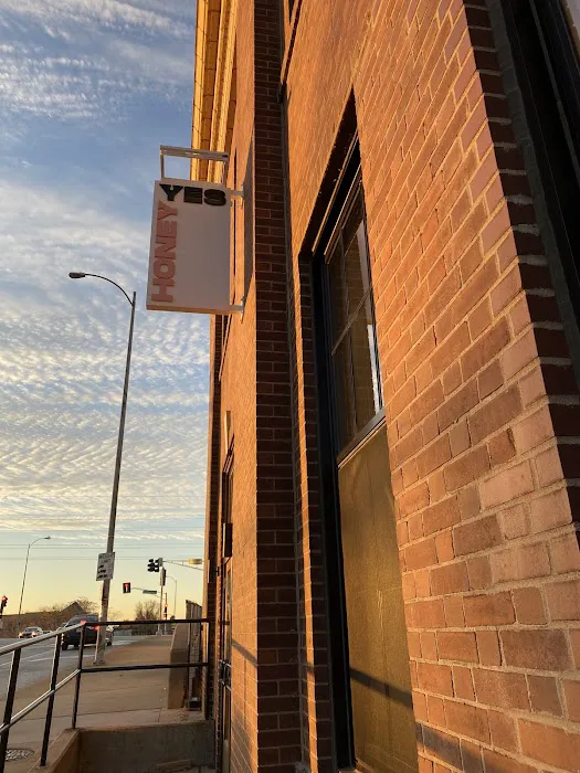 Yes Honey Studio Picture 1