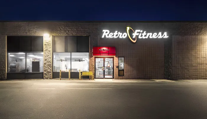 Retro Fitness Picture 5