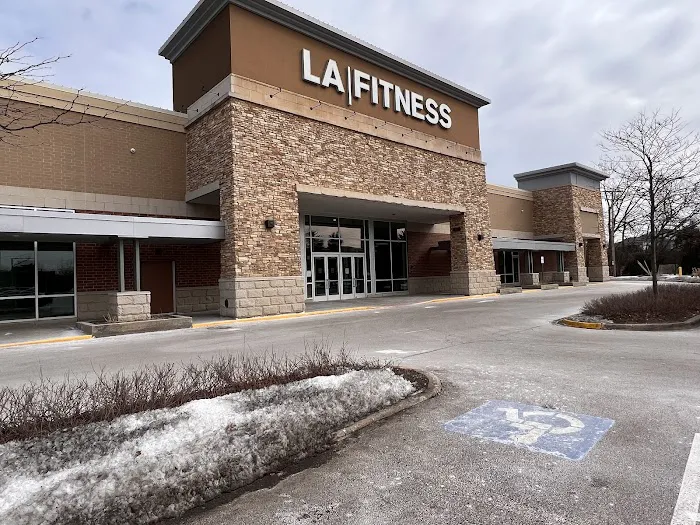 LA Fitness Picture 7