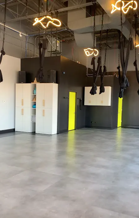 Neon Soul Yoga Picture 10