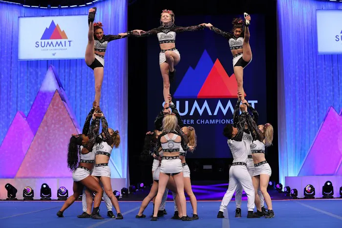 Iconic AllStars Royal Empire Picture 10