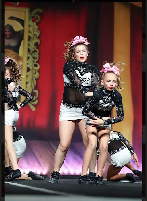 Iconic AllStars Royal Empire Picture 7