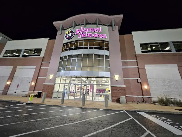 Planet Fitness Picture 4